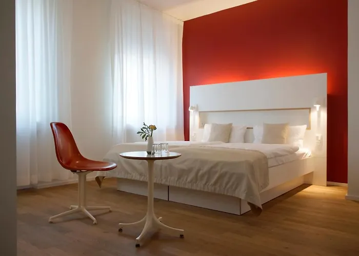 Art Ufer 3* Düsseldorf