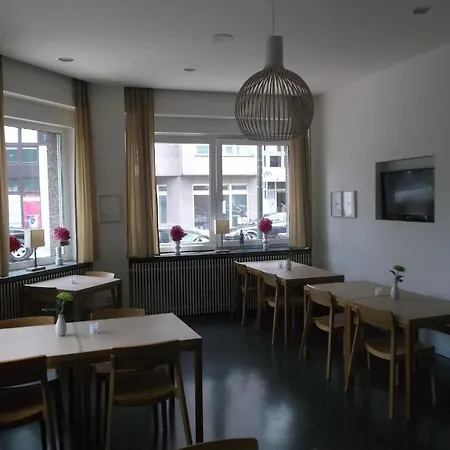 Art Ufer 3* Дюссельдорф