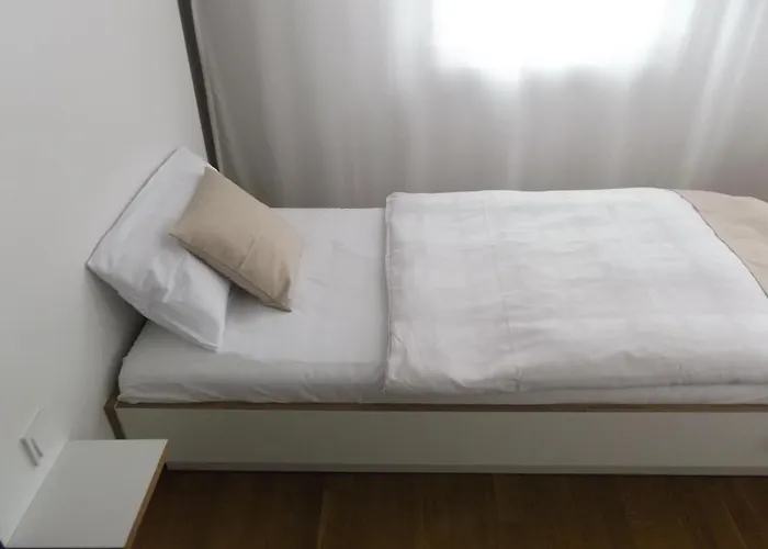 Art Ufer 3* Дюссельдорф