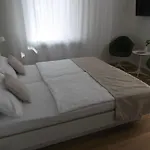 Art Ufer Konukevi 3*