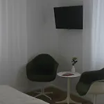 Art Ufer Konukevi