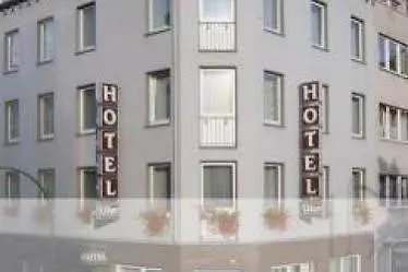 Art Ufer 3* Düsseldorf